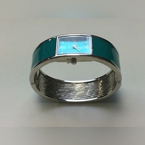 AVON🔹Women’s Watch